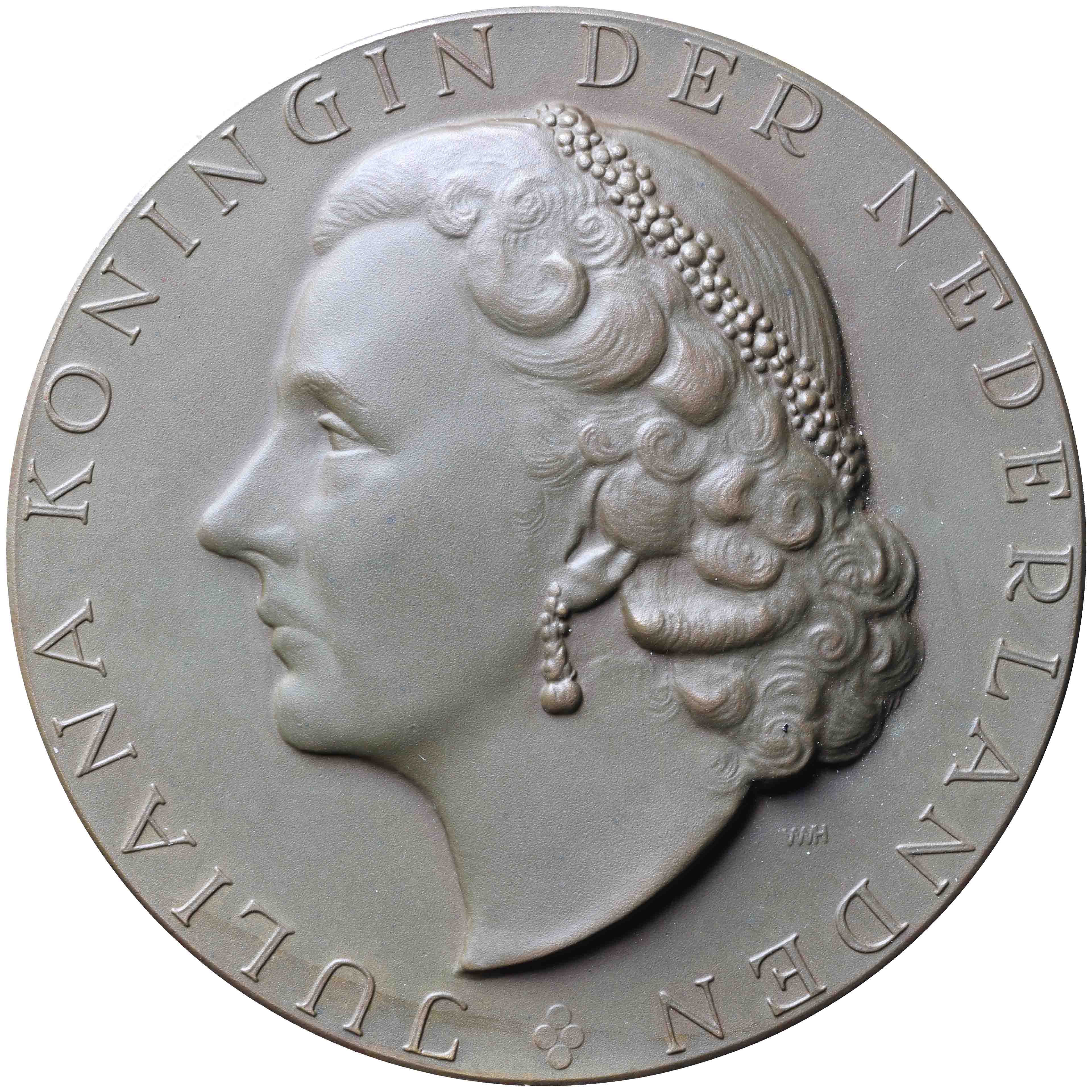Afbeelding van de voorzijde. Koningin Juliana. Inventarisnummer:1952-0052