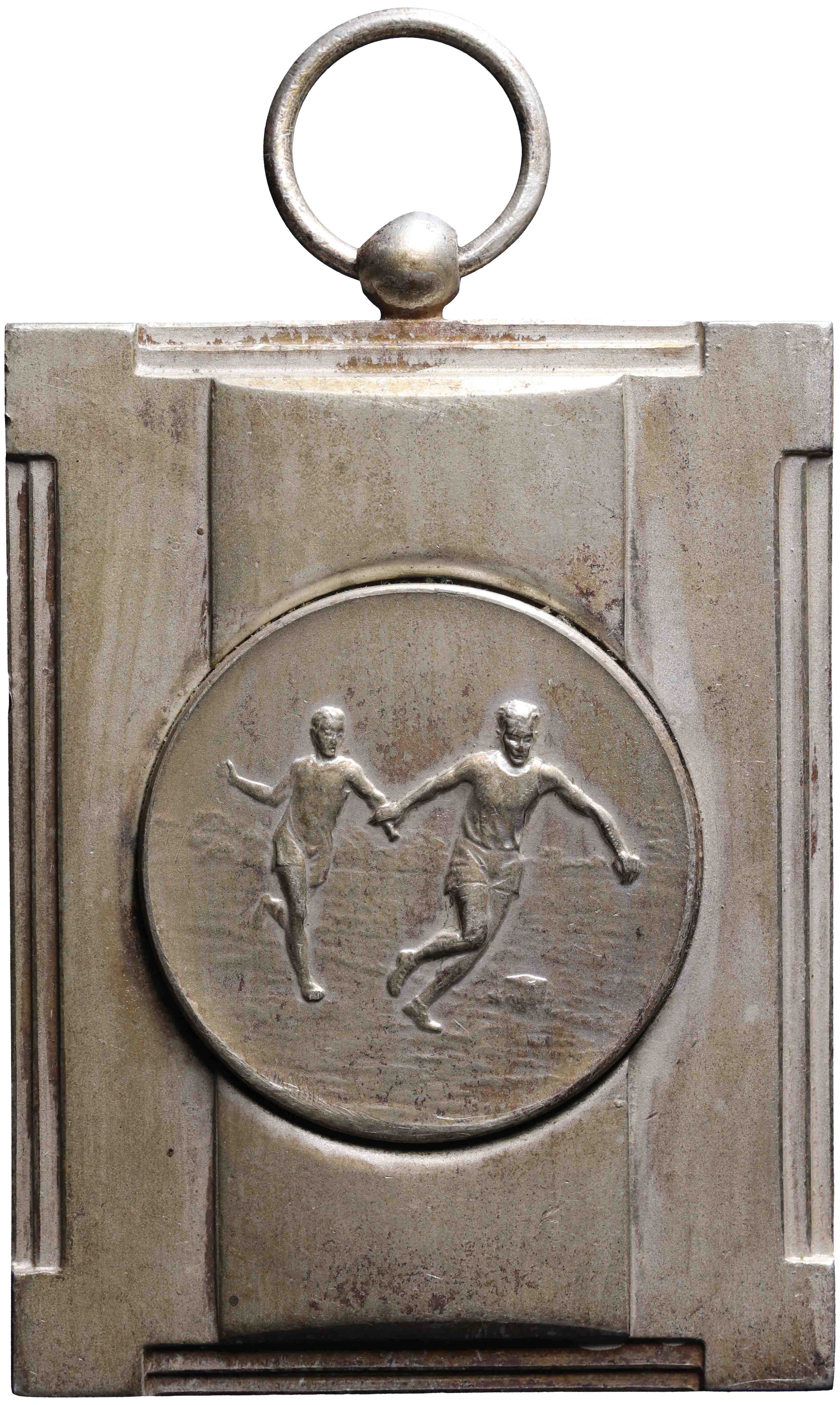 Image of the obverse. Eerste prijs voor estafette hardlopen, 4 x 100 m, aangeboden door het C.J.M.V. te Amsterdam. Inventory number:1979-0785