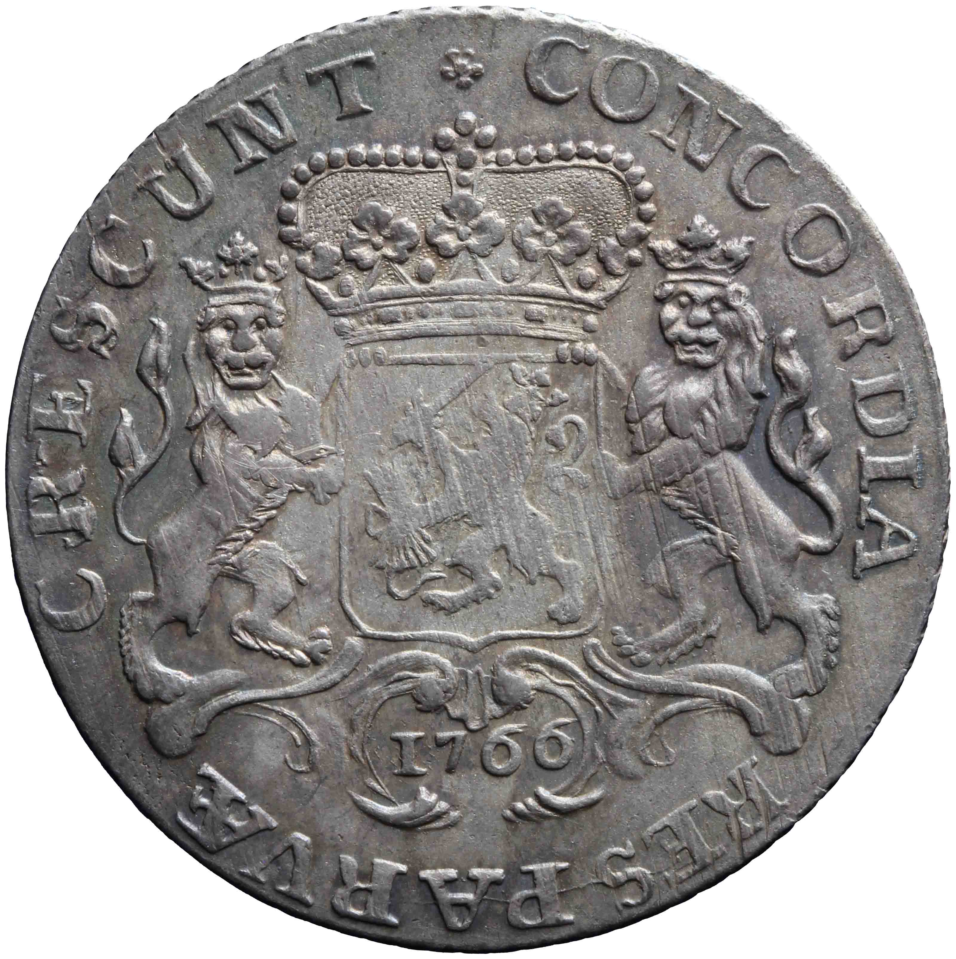 Afbeelding van de keerzijde. halve zilveren rijder of halve dukaton. Inventarisnummer:DNB-05368