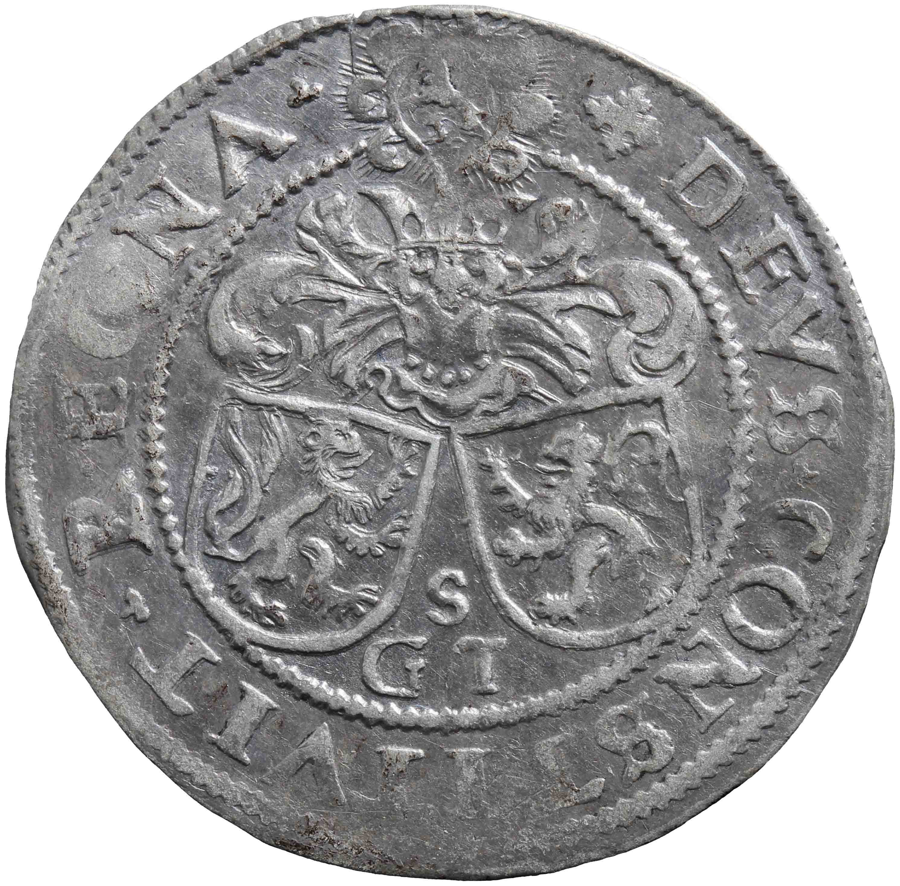 Afbeelding van de voorzijde. halve snaphaanschelling. Inventarisnummer:NM-00769