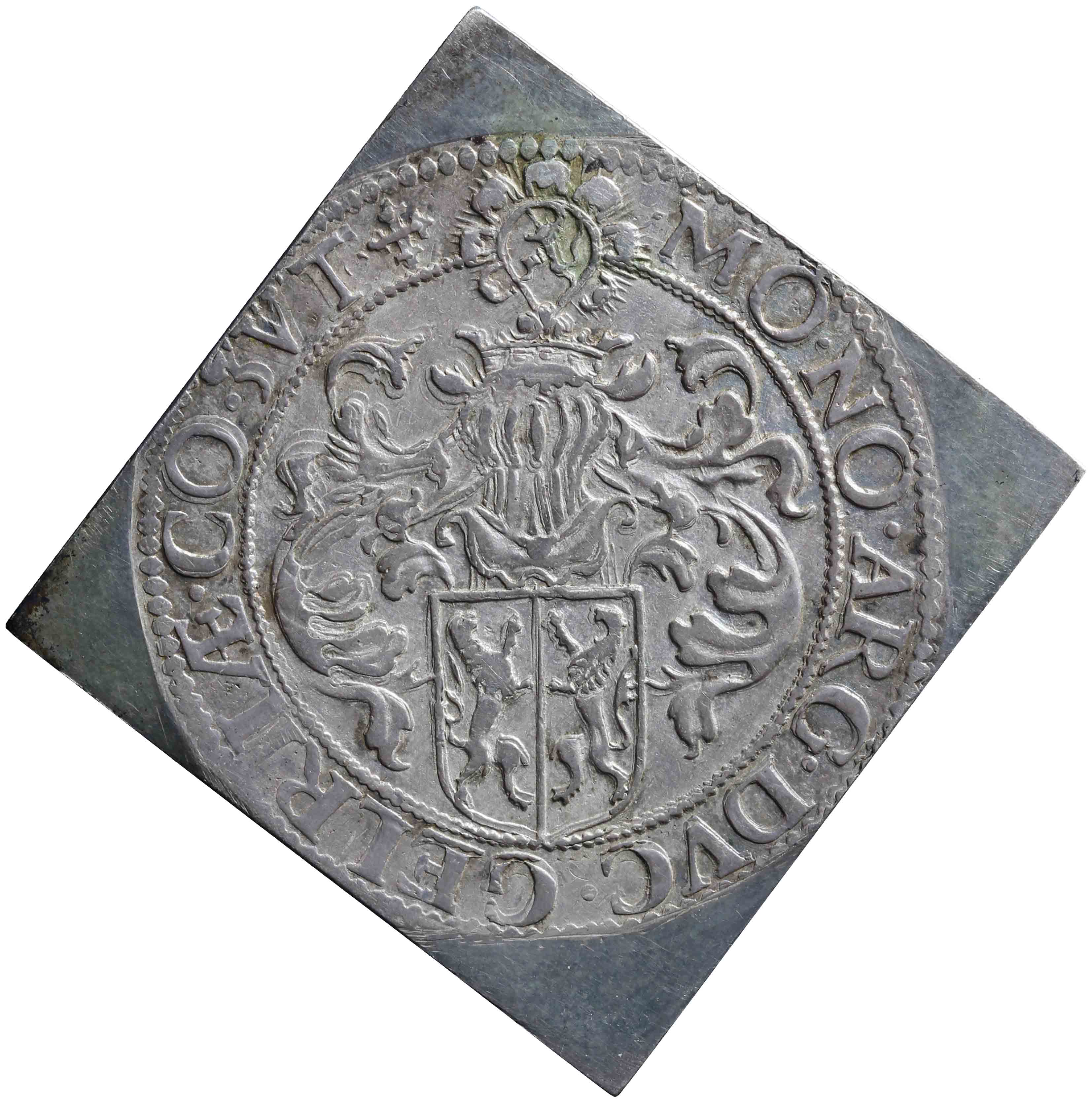Afbeelding van de keerzijde. Gelderse of gehelmde rijksdaalder of prinsendaalder. Inventarisnummer:NM-00837